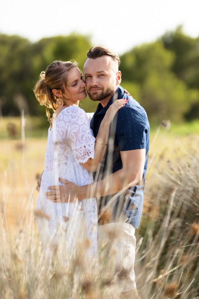Photographe couple en extérieur à Aix-en-Provence