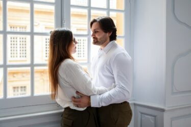 Photographe couple lifestyle à Sausset-les-Pins