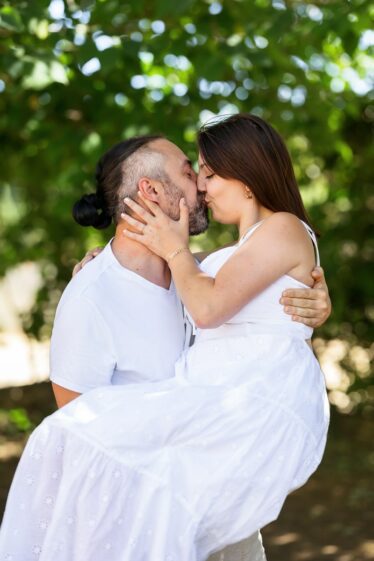 Photographe pour séance couple romantique à Aix