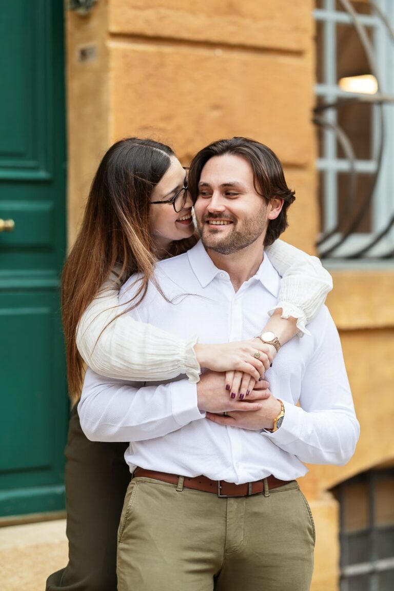Photographe professionnel pour couple à Marseille