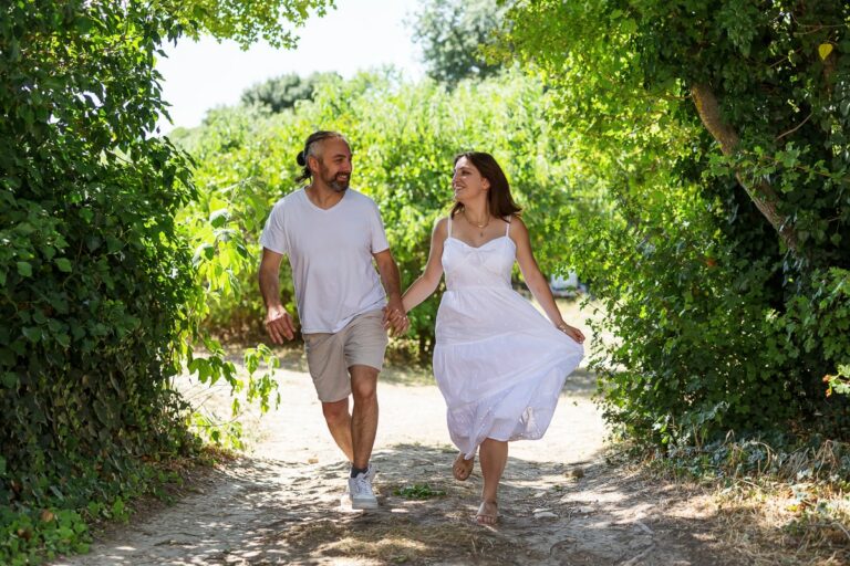 Photographe professionnel pour couple amoureux à Marseille