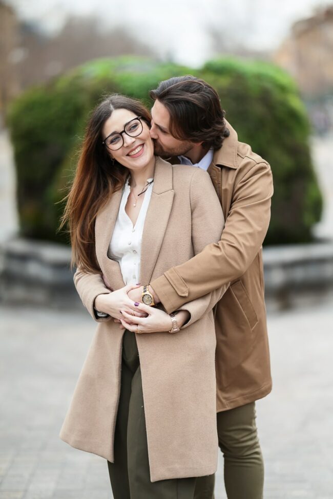 Séance couple naturelle à Martigues