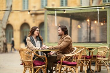 Séance photo couple romantique à Sausset-les-Pins