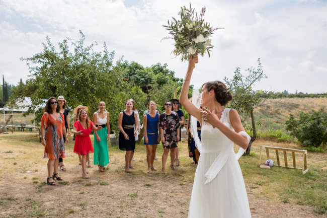 photographe-mariage-Aix-en-Provence-photo-lancé-bouquet