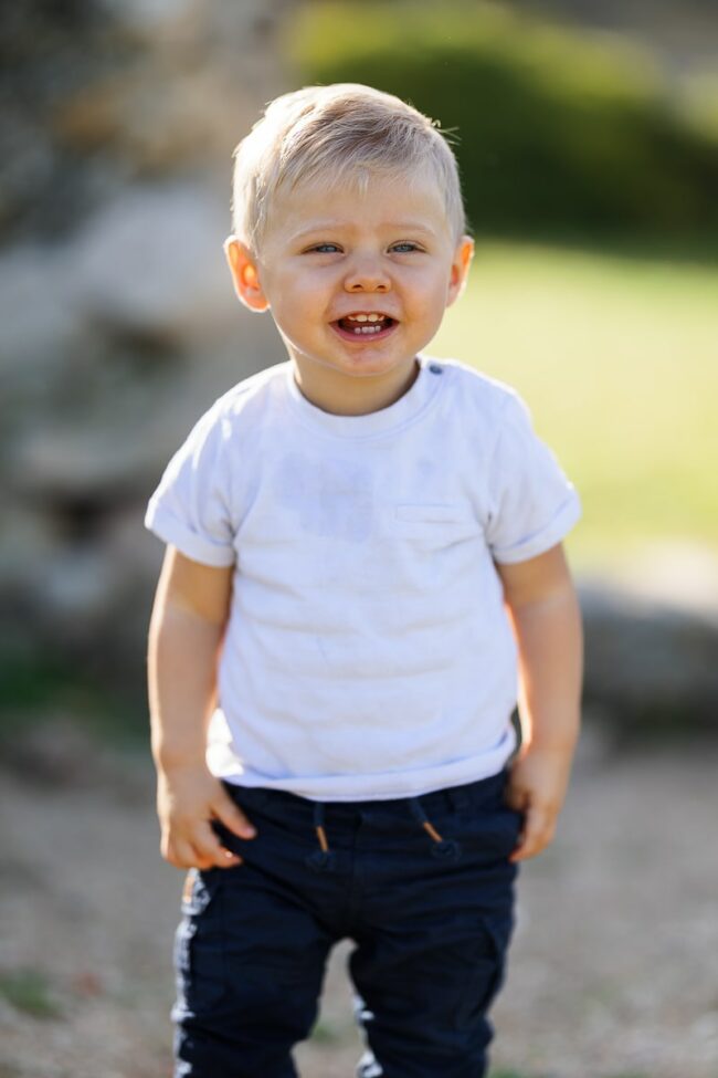 Photo naturelle d’enfants à Ensues