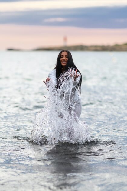 Photographe portrait ambiance nature à la mer