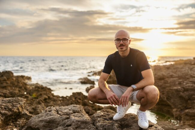 Photographe portrait lifestyle en bord de mer