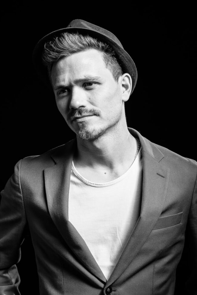 Portrait en extérieur à Marseille