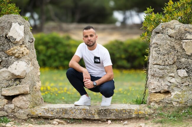 Portraitiste proche de la mer à Châteauneuf