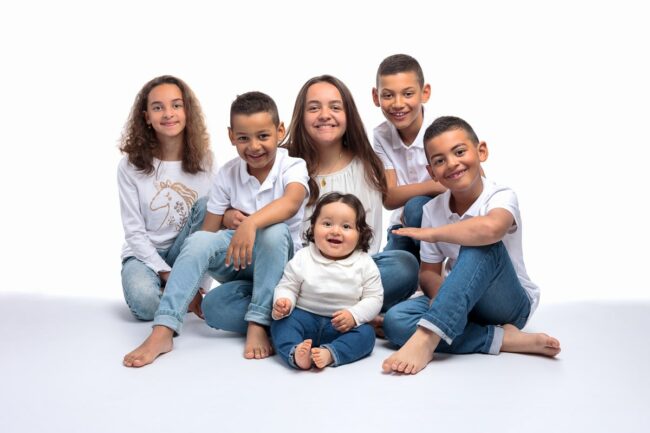 Séance enfants avec les parents à Châteauneuf