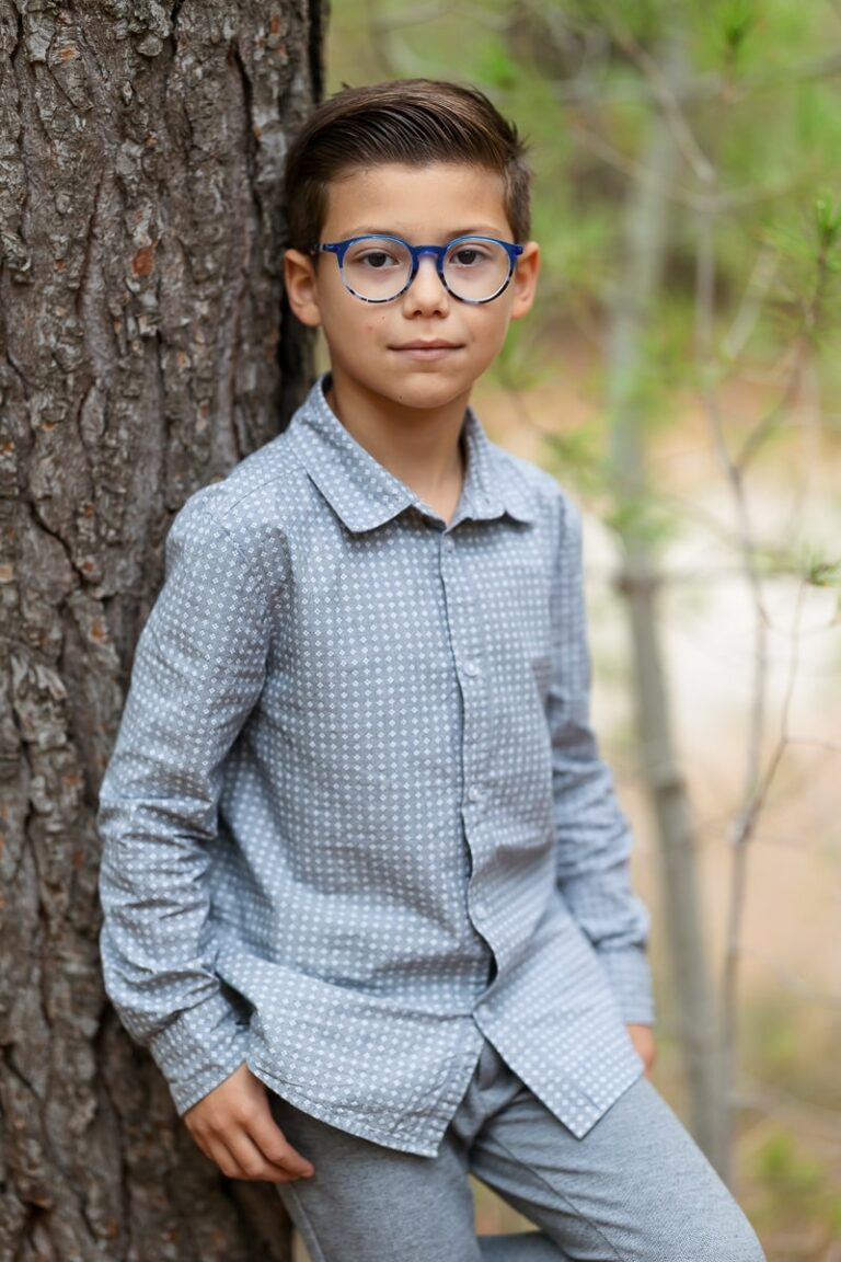 Séance photo d’enfants avec parents à Châteauneuf