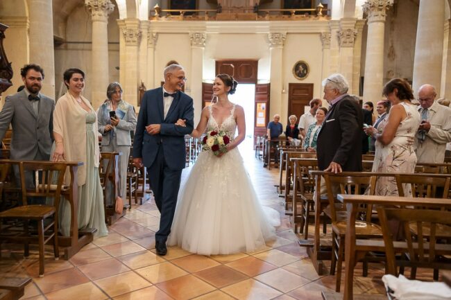 Photo mariage cérémonie d’église Saint-Victoret