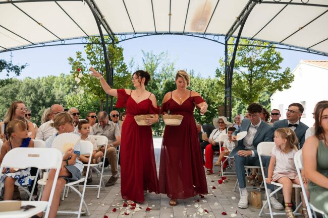 Photo mariage rituel du sable Simiane-Collongue