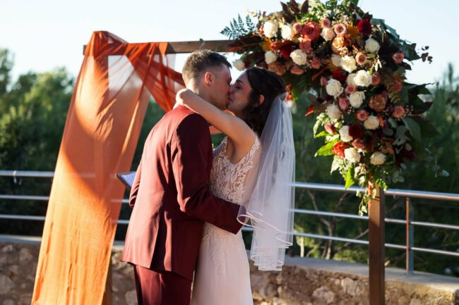 Photographe mariage échange de vœux personnalisés Saint-Victoret