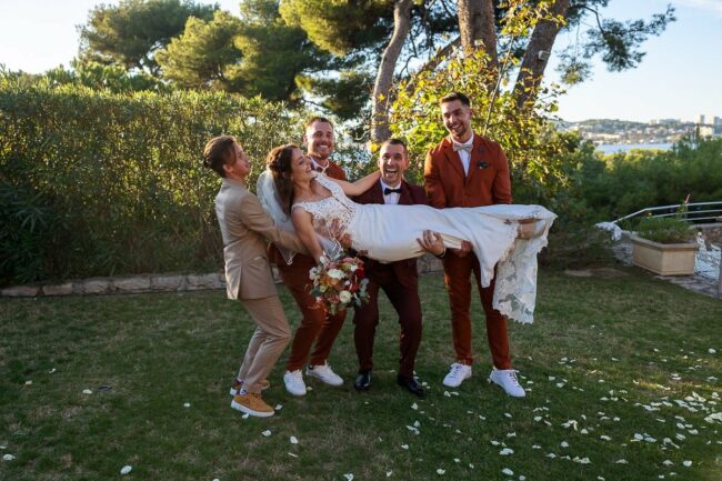 Photo de groupe mariage spontané Les Pennes-Mirabeau