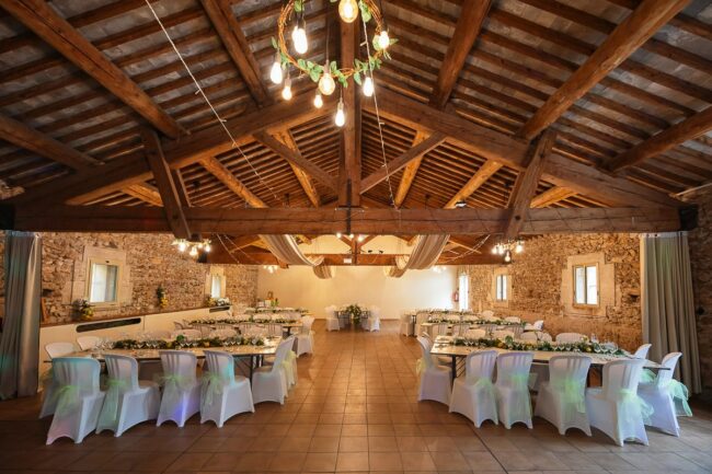 Photo mariage décoration élégante Simiane-Collongue