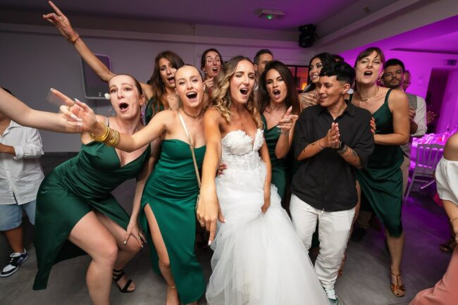 Photo mariage moment intime sur la piste Istres