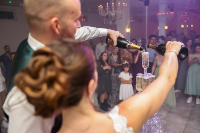 Photo soirée mariage ambiance conviviale Simiane-Collongue