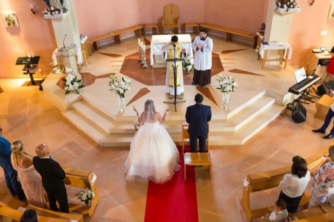 Photographe-de-Mariage-église-Sainte-Anne-Six-Fours