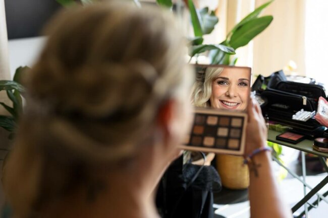 Photographe-de-mariage-Aix-en-Provence-photo-preparatifs-miroir
