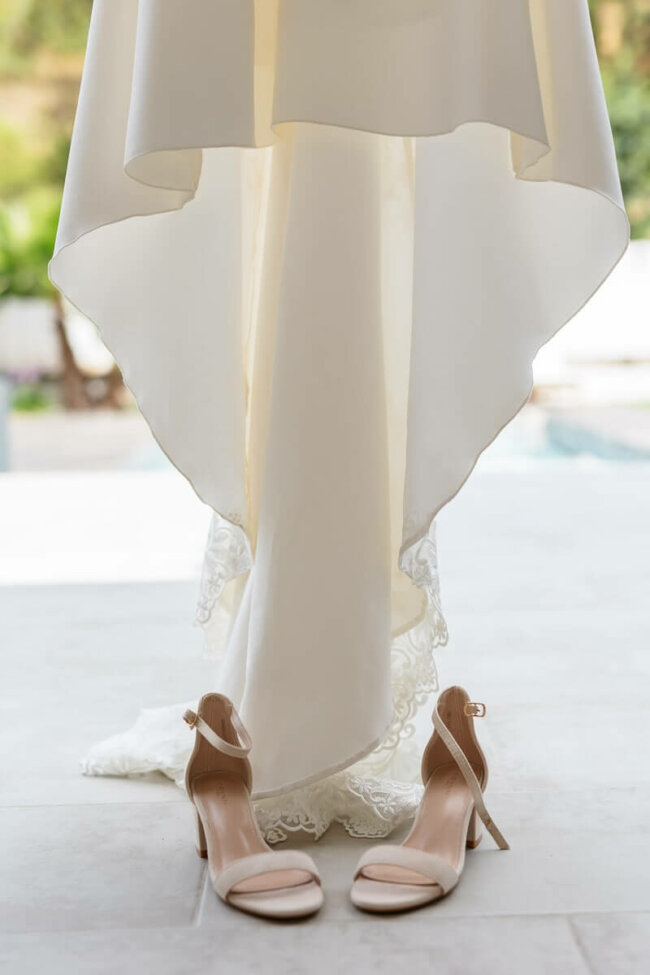 Photographe-de-mariage-Aix-en-Provence-photo-preparatifs-robe-chaussure