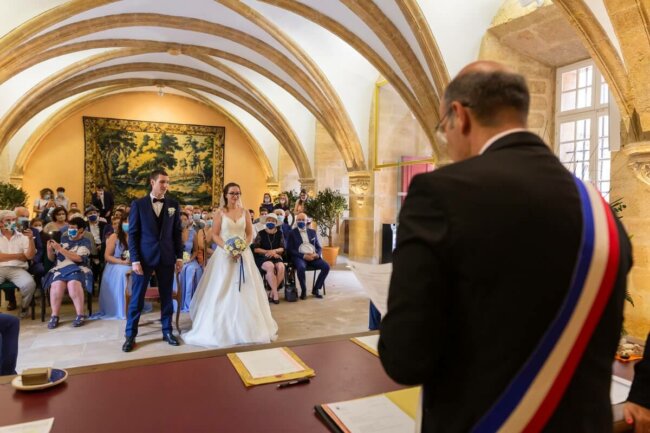 Photographe-de-mariage---céremonie-mairie-Aix-en-Provence