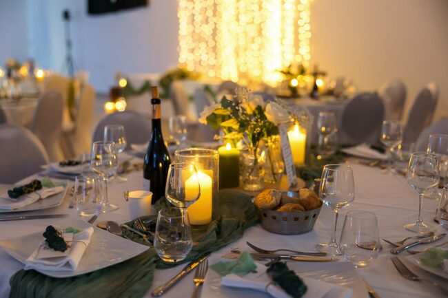 Photographe détails mariage lumière dorée Trets