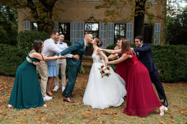 Photographe groupe amis mariage Aubagne