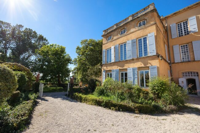 Photographe mariage centre de table floral Aubagne