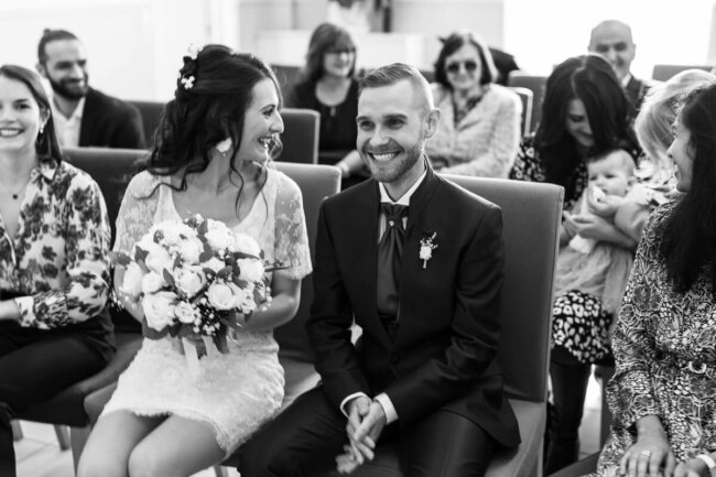 Photographe-mariage-cérémonie-mairie-sausset-les-pins