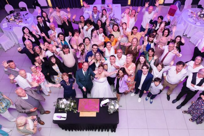 Photographe mariage dancefloor en plein air Aix-en-Provence