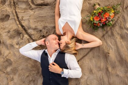 Reportage photo couple mariage Côte Bleue