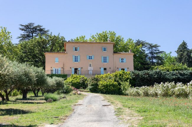 Reportage photo mariage chemin de table Berre-l’Étang