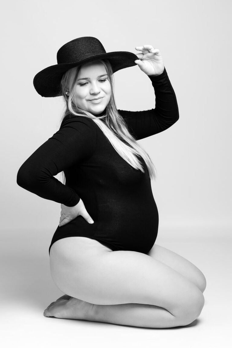 Photo grossesse studio Aix-en-Provence