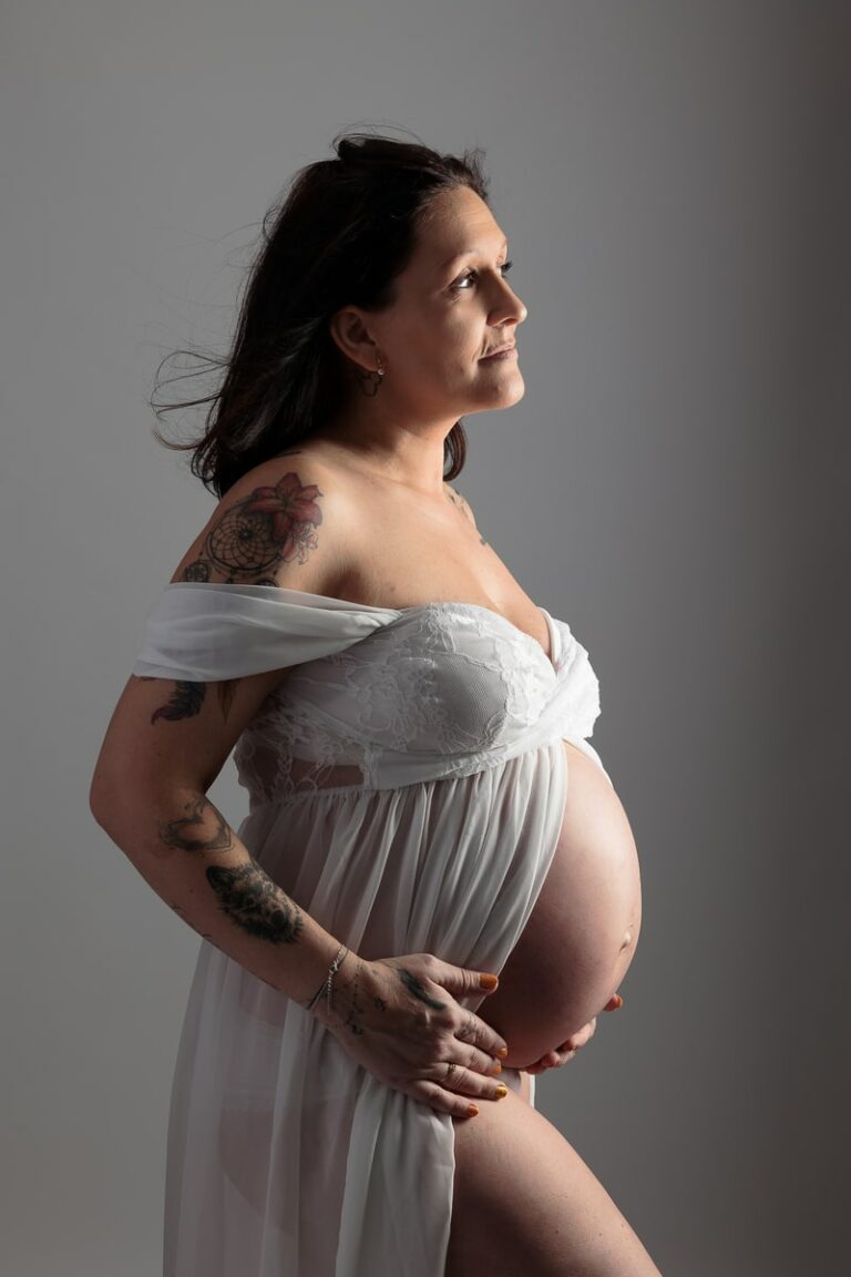 Photo grossesse studio Gignac-la-Nerthe