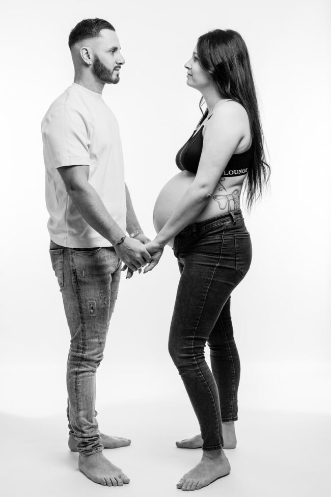 Photo grossesse studio Le Rove
