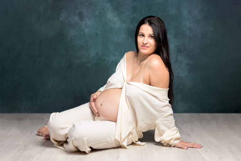 Photo grossesse studio Les Pennes-Mirabeau