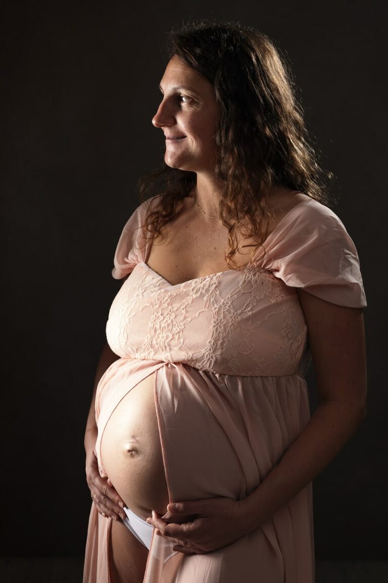 Photo grossesse studio Salon-de-Provence