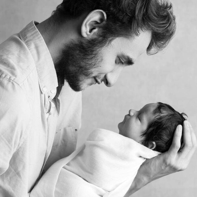 Photographe Nouveau-né Marseille