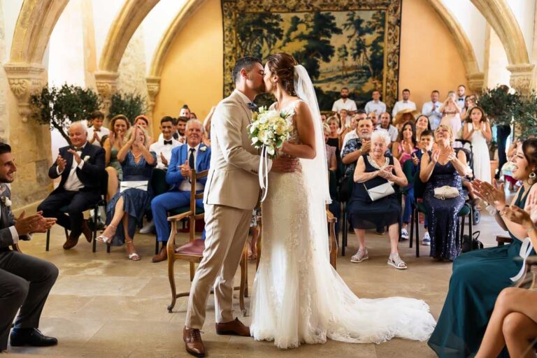 Photo de mariage à la mairie Aix en Provence Jessy Murcia Photography