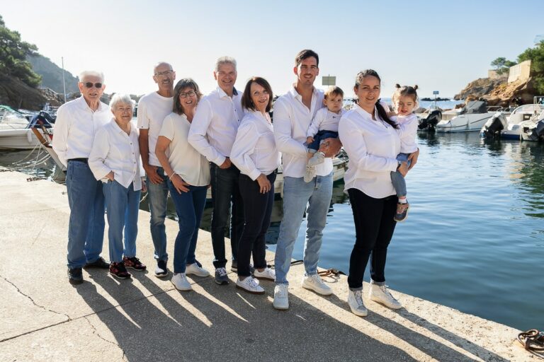 Photographe de famille en extérieur à Les Pennes-Mirabeau