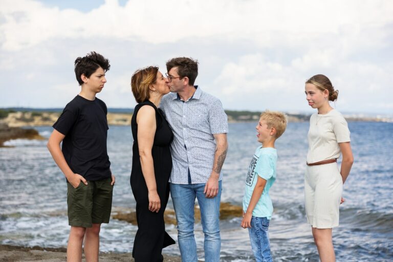 Séance photo famille à Sausset les Pins