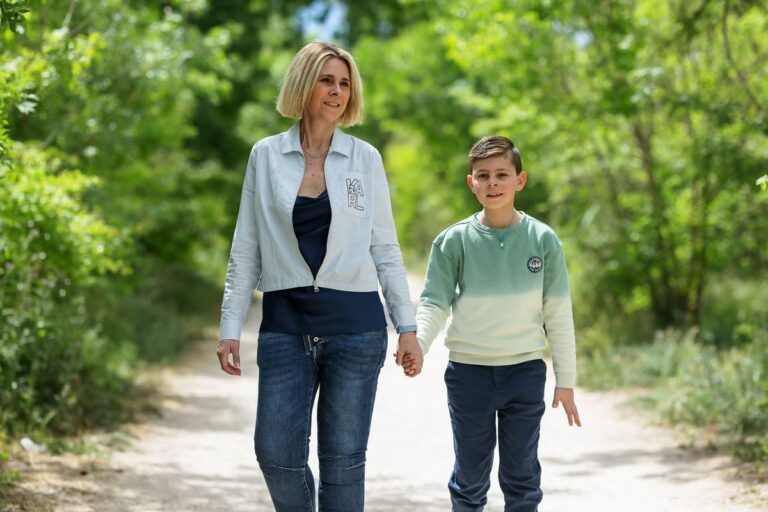 Shooting famille extérieur à Châteauneuf-les-Martigues