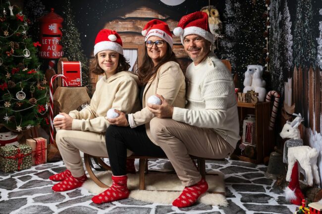 Photographe Noël décor bois à Martigues